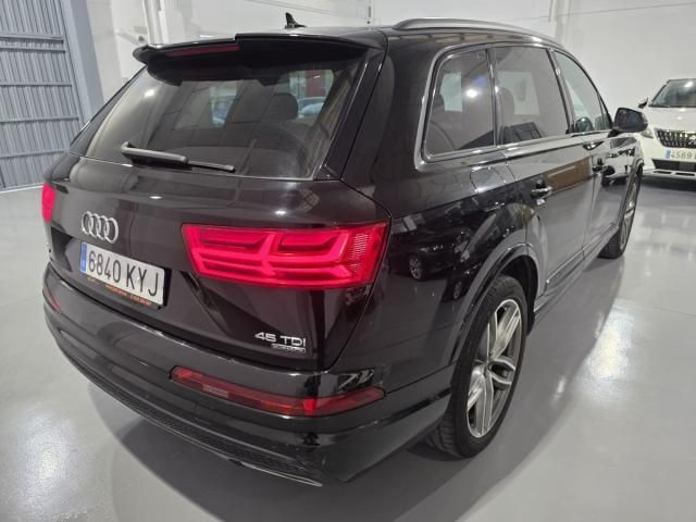 AUDI Q7 45 TDI quattro-ultra tiptronic 8 vel. 5 plazas