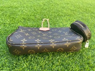 Louis Vuitton Pochette con Monedero Marrón
