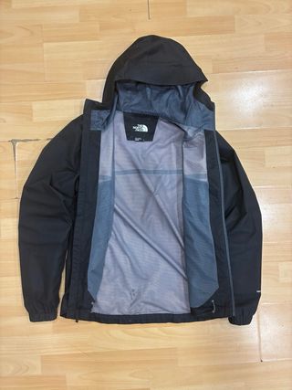 Chaqueta The North Face DryVent Negra