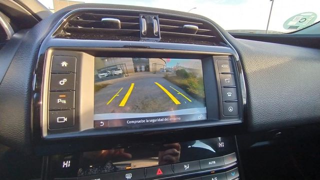 JAGUAR XE 2.0 D 180 CV PUER 5P AUTOMÁTICO