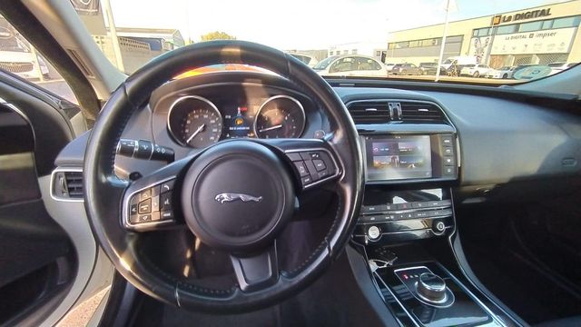 JAGUAR XE 2.0 D 180 CV PUER 5P AUTOMÁTICO