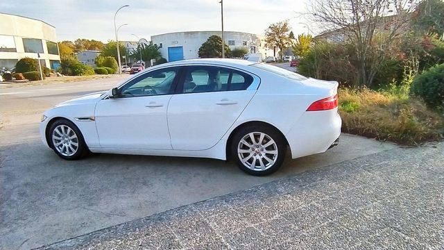 JAGUAR XE 2.0 D 180 CV PUER 5P AUTOMÁTICO