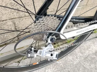 Bicicleta de carbono METTA