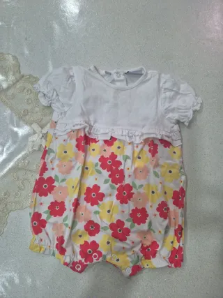 Pagliaccetto bimba floreale