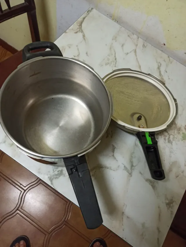 Pentola a pressione Oya