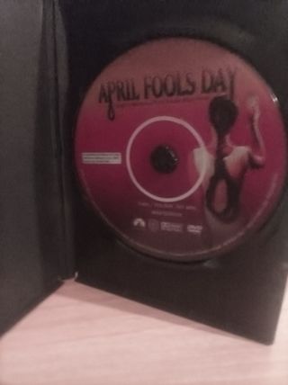 PELÍCULA TERROR INOCENTADA SANGRIENTA ( NUEVA)