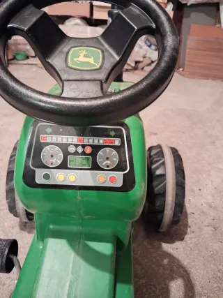 Tractor+remolque Jhon Deere de pedales