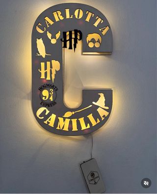 lampada a forma di Lettera