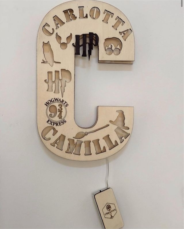 lampada a forma di Lettera