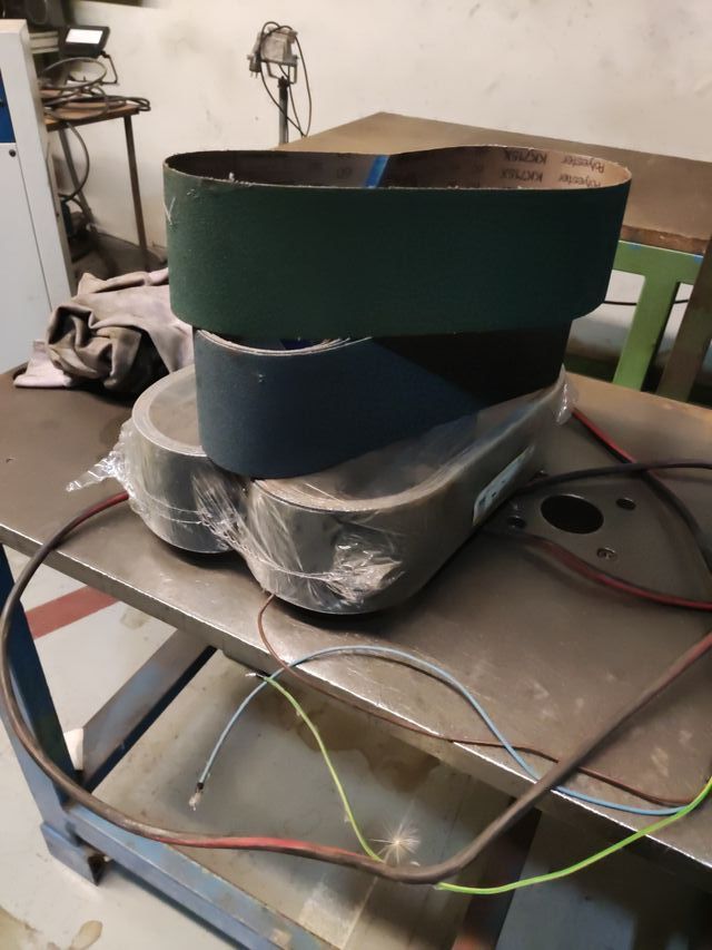 Lijadora de banda industrial