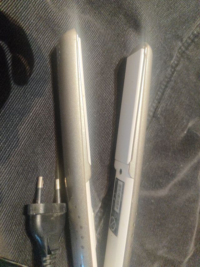 Plancha GHD Artic Plata y Blanca