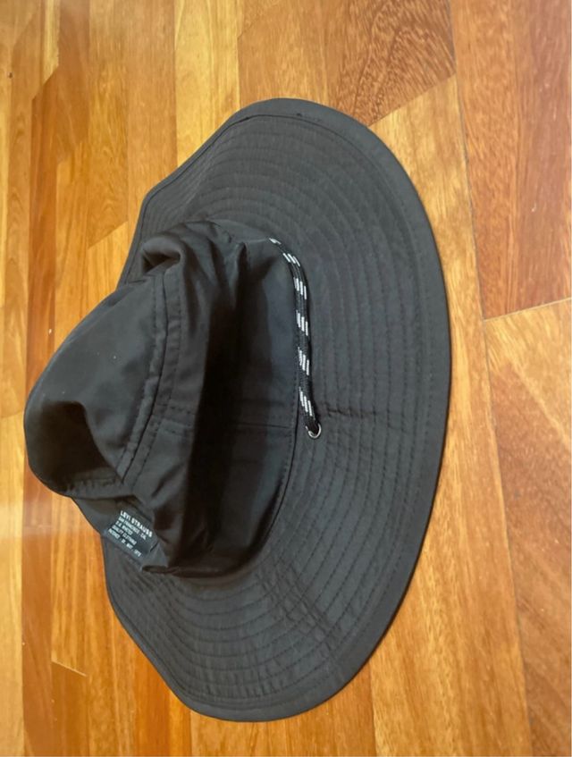 Sombrero Levi's Negro Aventura