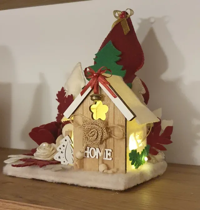 Paesaggio Invernale con casetta in legno