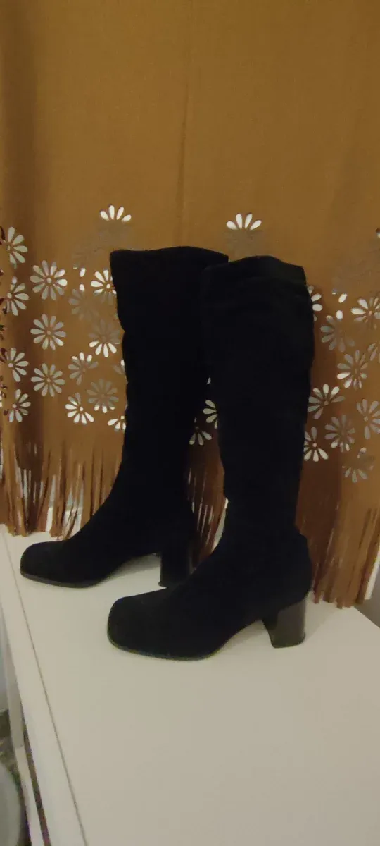Botas altas negras talla 37