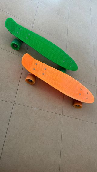 2 Monopatines (Naranja y Verde)