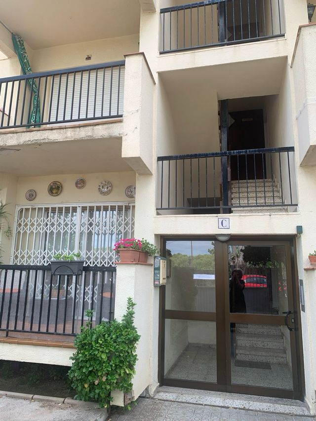 Piso de playa, esquinero, en Vilanova i la Geltrú