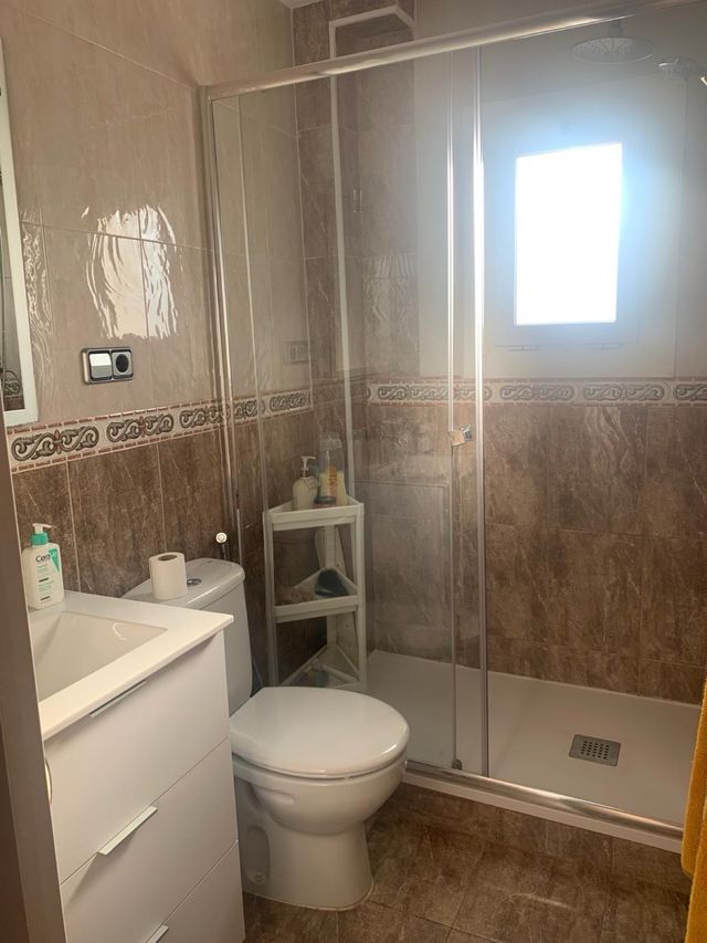 Piso de playa, esquinero, en Vilanova i la Geltrú