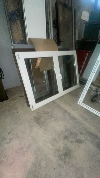 Ventana PVC Oscilobatiente Blanca