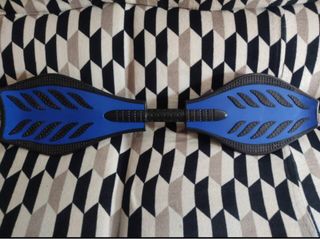 Patín de acrobacias azul