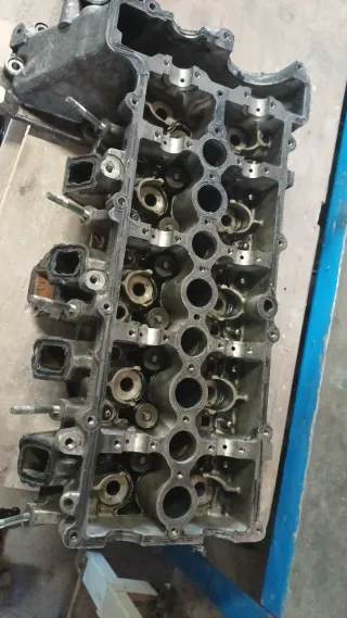 Culata y pistón BMW M47 20d4d 150cv