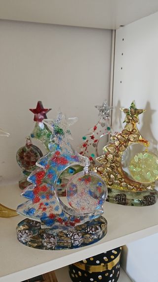 Alberelli di Natale decorati