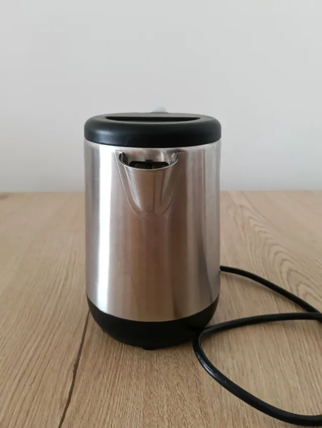 Hervidor eléctrico Kenwood 0,5L acero inoxidable –