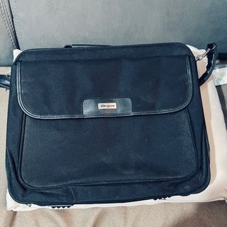 Maletín Targus Negro para Portátil y Documentos