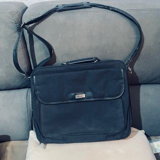 Maletín Targus Negro para Portátil y Documentos