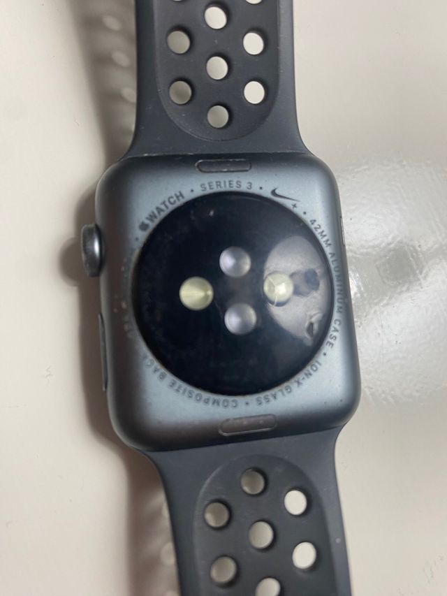 Apple Watch 3 Nike+ 44mm 74% batería 
