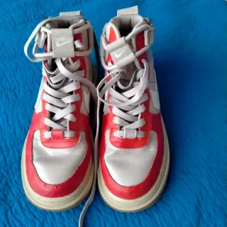 Zapatillas Nike Air Force 1 Beige y Rojo