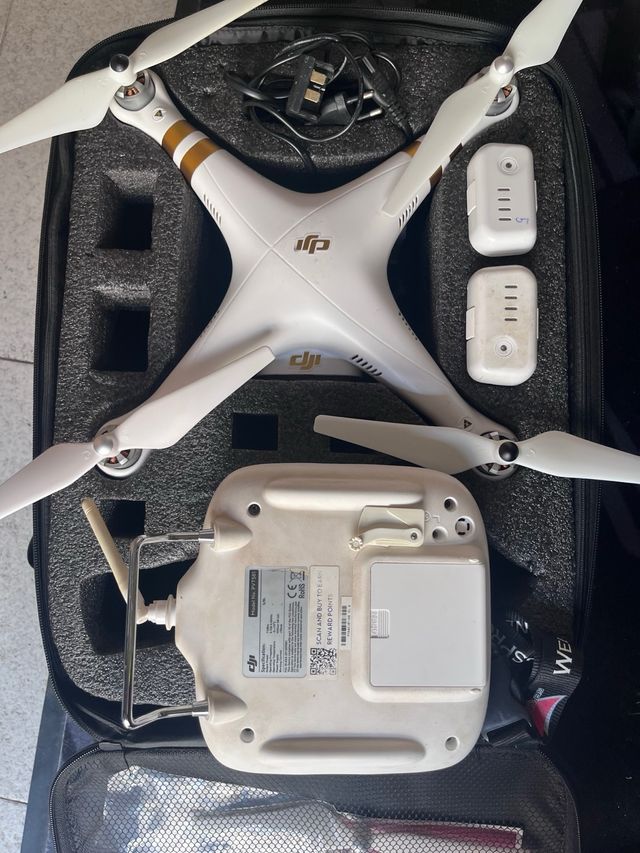 PESCA Dron DJI Phantom con GPS y Mecanismo