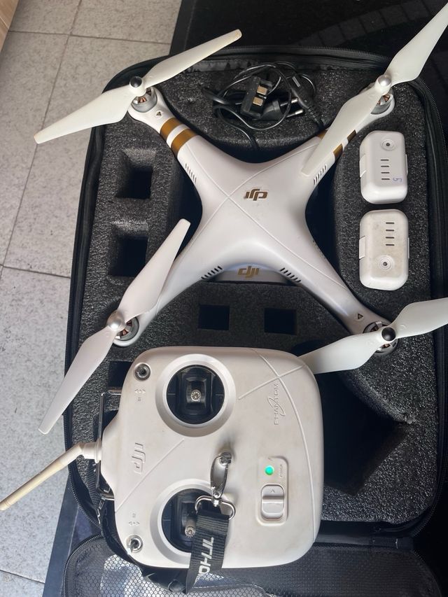 PESCA Dron DJI Phantom con GPS y Mecanismo