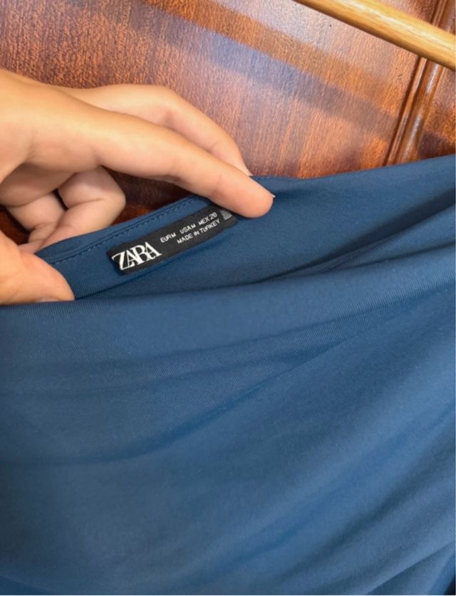 Vestido Zara azul asimétrico