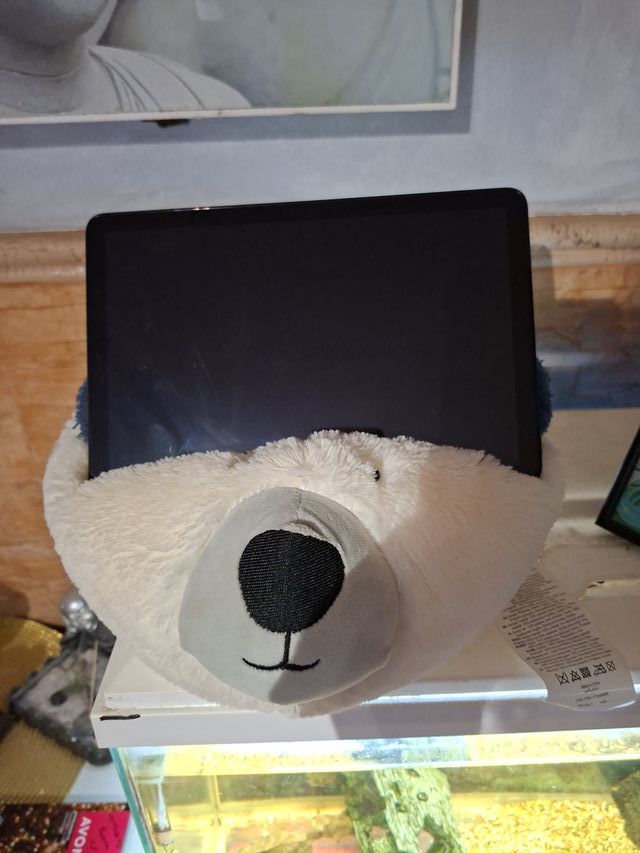 Porta tablet oso peluche.