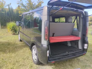 Opel vivaro life camper cama mesa
