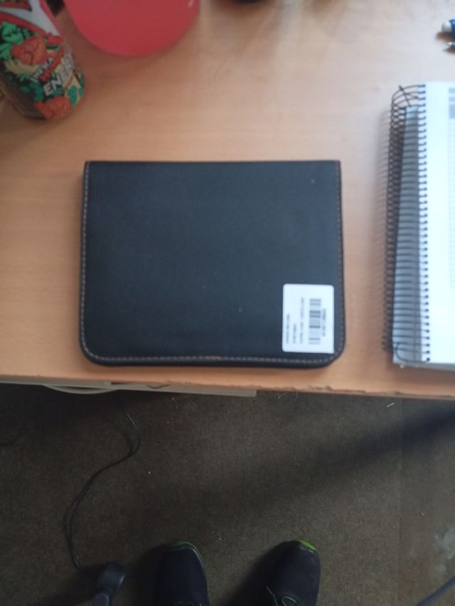 Carpeta LEÓN CUPRA + Kit de primeros auxilios