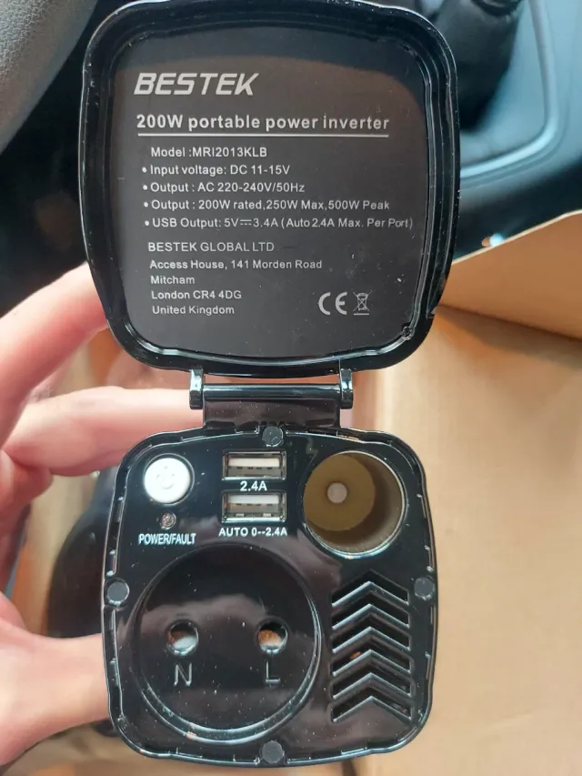 Convertitore di alimentazione per auto BESTEK