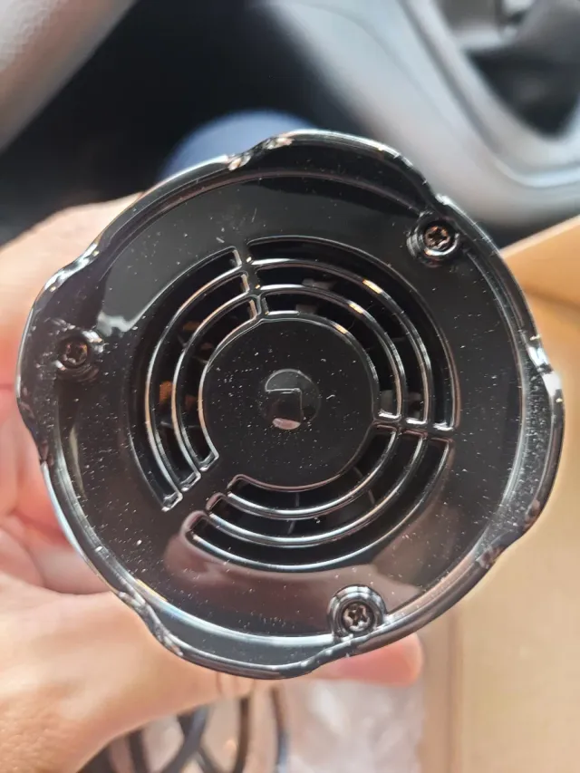 Convertitore di alimentazione per auto BESTEK