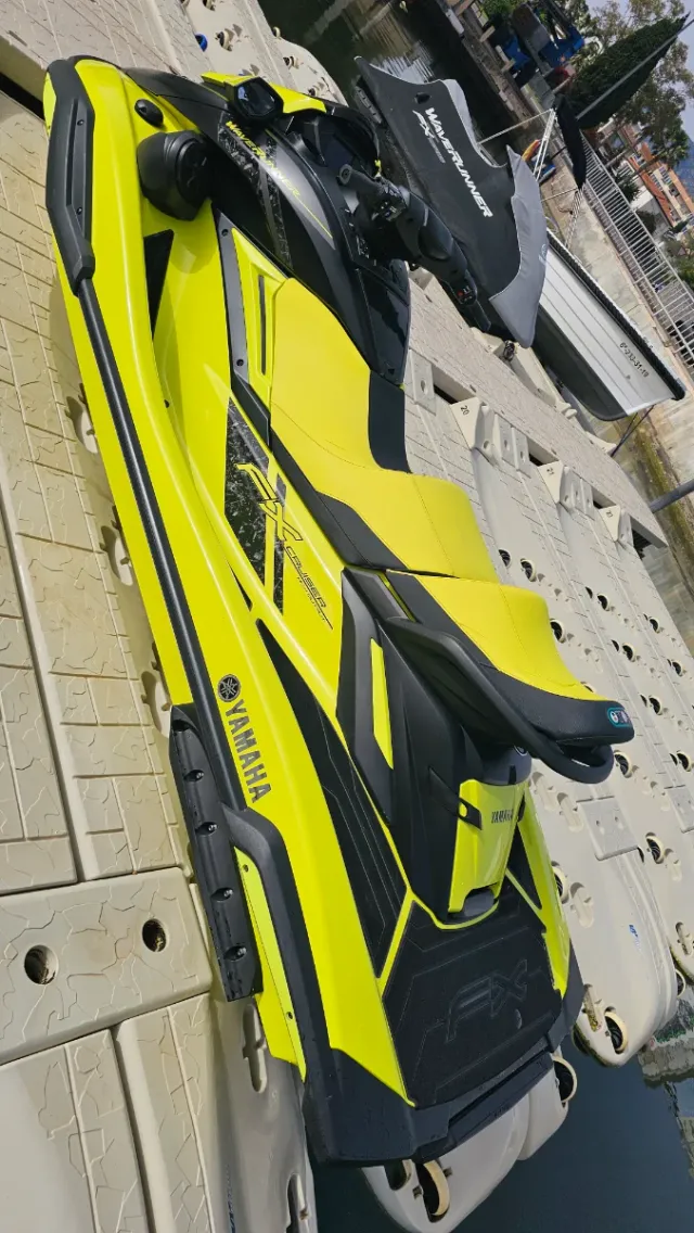 Yamaha FX HO Cruiser Jet Ski