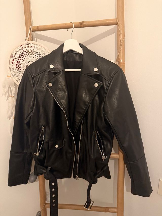 Cazadora efecto piel H&M