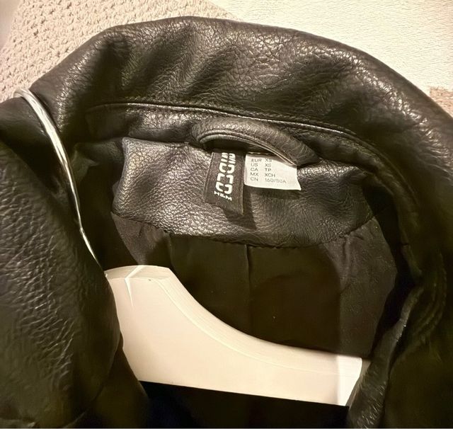 Cazadora efecto piel H&M