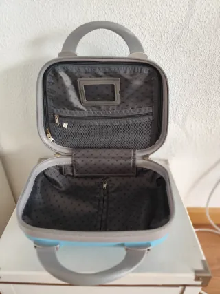 Neceser rígido azul