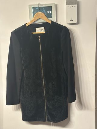 Abrigo Studio Classics Negro Lana