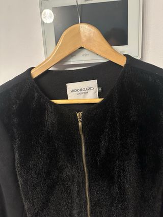 Abrigo Studio Classics Negro Lana