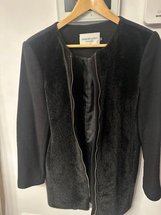 Abrigo Studio Classics Negro Lana