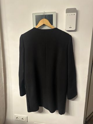 Abrigo Studio Classics Negro Lana