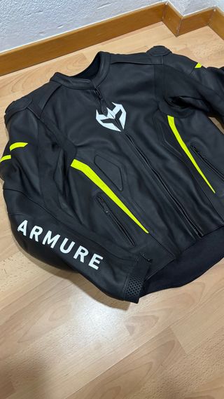 A ESTRENAR CHAQUETA MOTO ARMURE