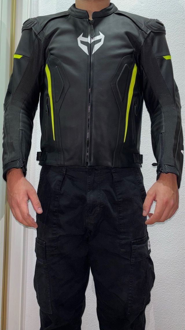 A ESTRENAR CHAQUETA MOTO ARMURE