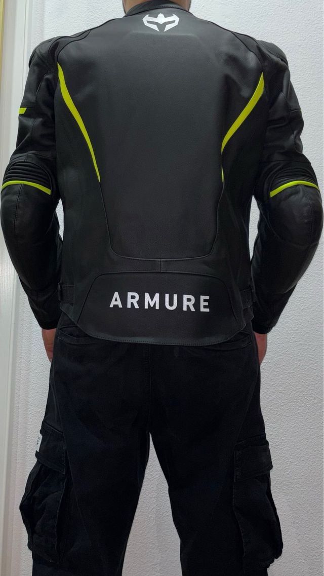 A ESTRENAR CHAQUETA MOTO ARMURE