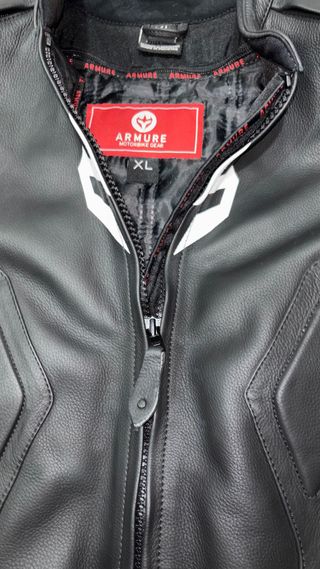 A ESTRENAR CHAQUETA MOTO ARMURE